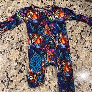 Bums and Roses Zippy